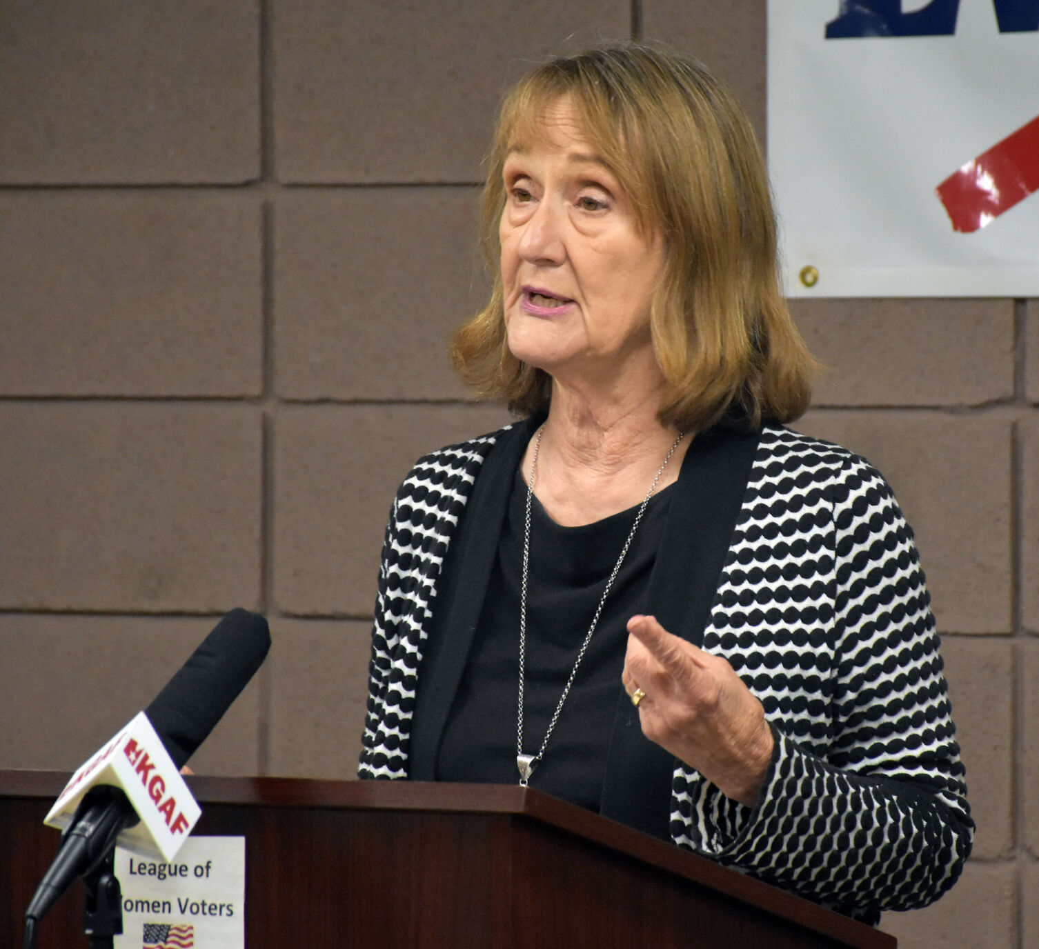 09-24 forum ledbetter.jpg